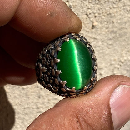 Handcrafted 925 Sterling Silver Luxury Men's Ring with Natural Green Cat's Eye Gemstone