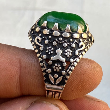 Handcrafted 925 Sterling Silver Luxury Men's Ring with Natural Green Cat's Eye Gemstone