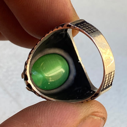 Handcrafted 925 Sterling Silver Luxury Men's Ring with Natural Green Cat's Eye Gemstone