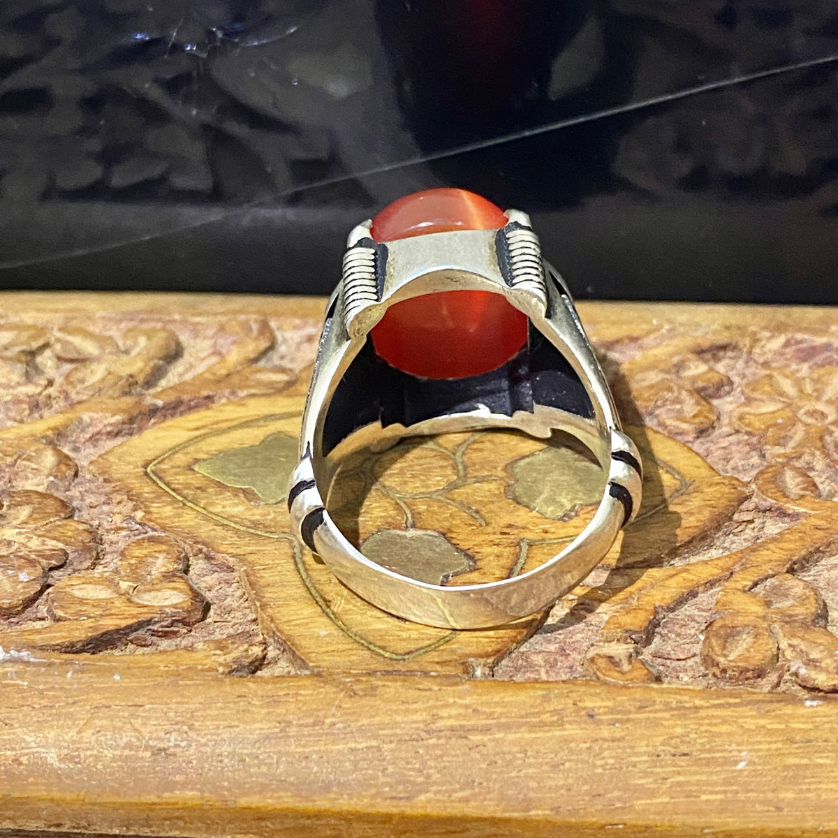 Handcrafted 925 Sterling Silver Luxury Men's Ring with Natural Red Cat's Eye Gemstone