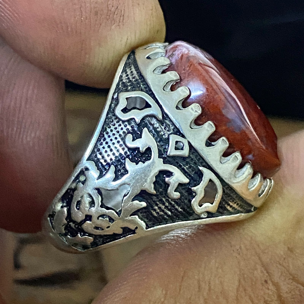 Luxury Natural Yemeni Blood Red Agate Aqeeq Men's Ring, Solid 925 Sterling Silver, Vintage Style Fine Jewelry, Middle Eastern Artisan Craftsmanship