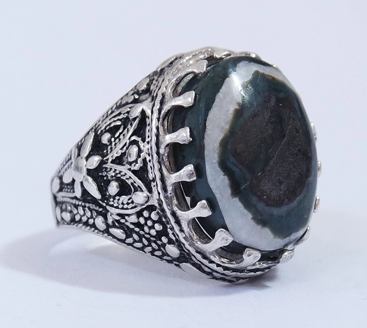 Handmade 925 Sterling Silver Mens Ring Natural Yemeni Eye Agate Baqarani Aqeeq
